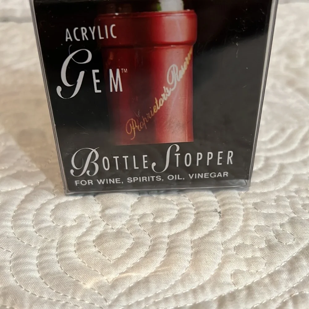 Gem bottle stopper‎ and flip flop bottle opener, NWT